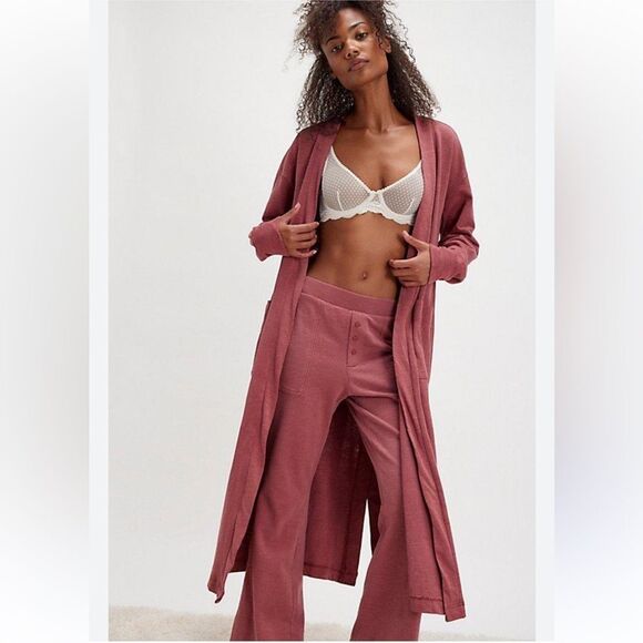 Free People S Babe I'm Yours Cardigan Style Long Sleeve Robe Dried Currant Wine - Picture 3 of 16